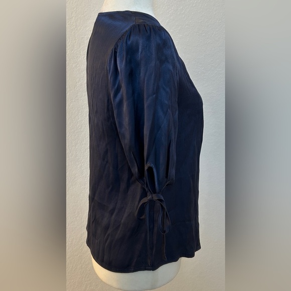 Auguste the Label Blue Silky Button Down Blouse Size 4 - Picture 2 of 7